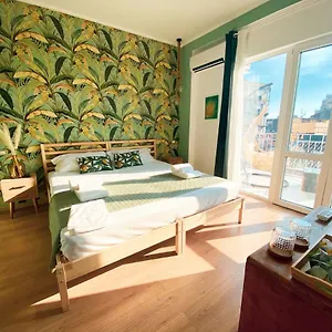 finestra-sulla-sicilia.taorminaitalyhotels.com/